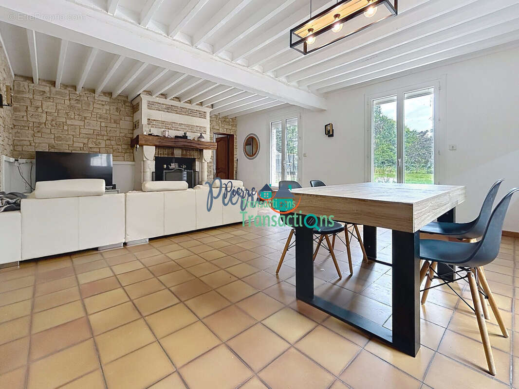 Maison 182 m² à Saint-Romain-De-Colbosc  - photo 9