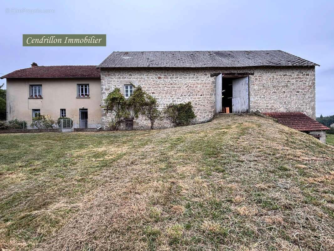 Maison à SAINT-PRIEST-PALUS