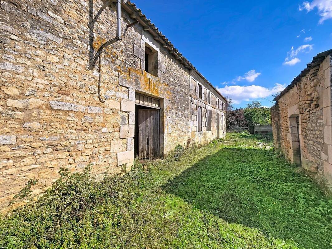 Photo 1 - Maison à RIOUX