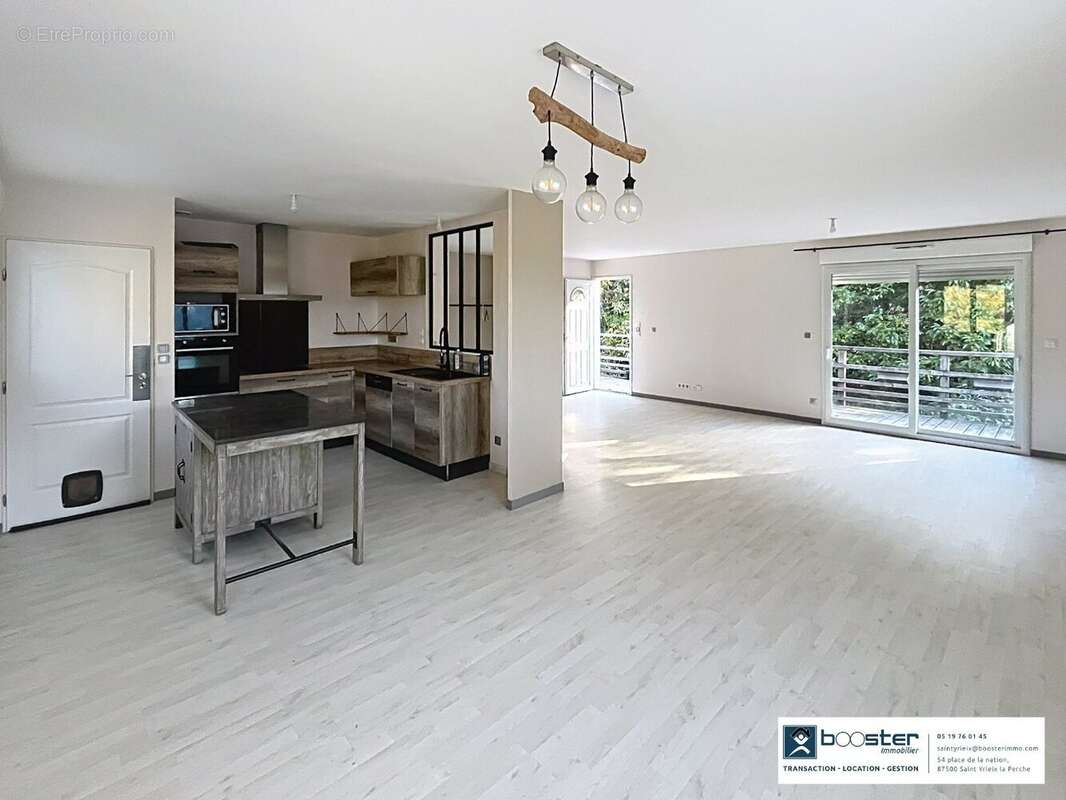 Maison à BONNAC-LA-COTE