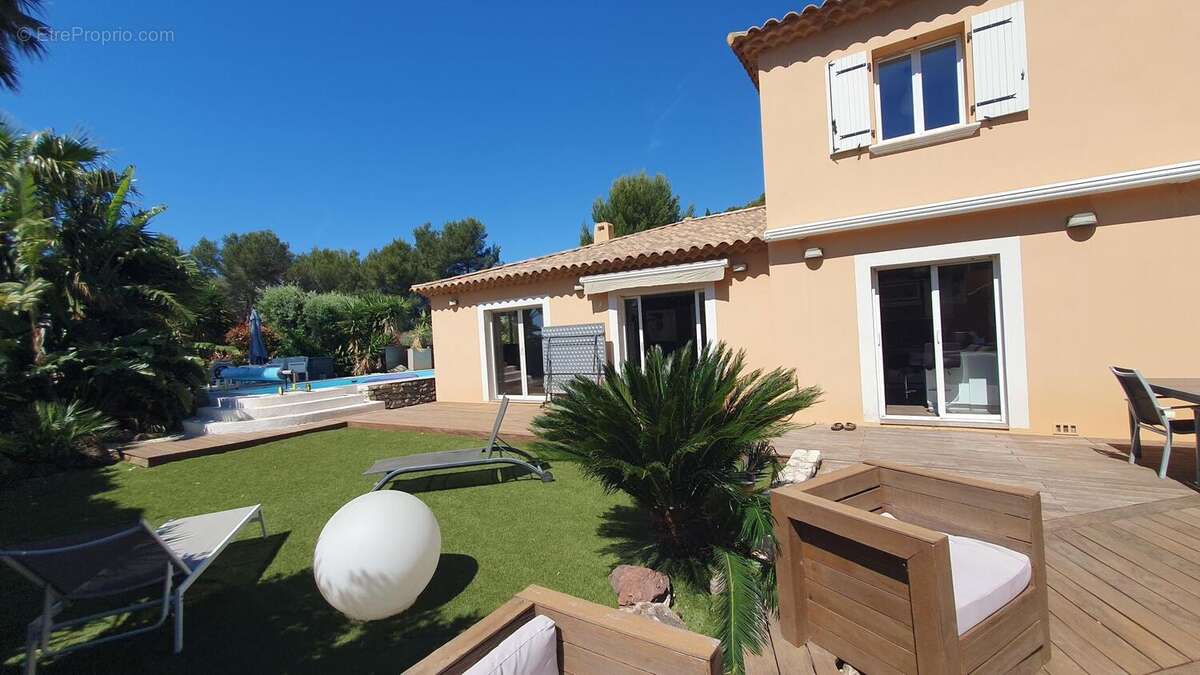 Photo 4 - Maison à CARQUEIRANNE