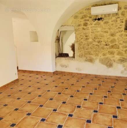 Appartement à VIVIERS