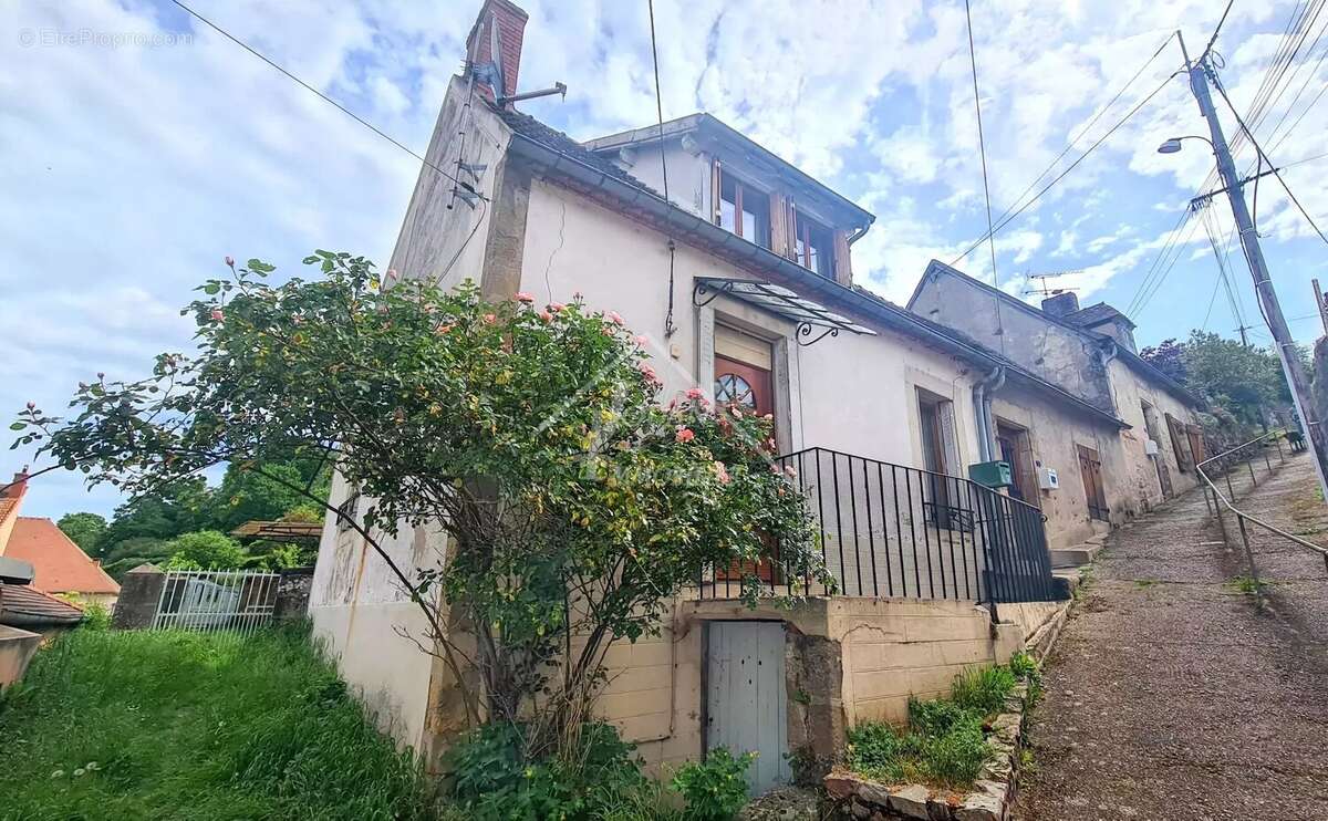 Maison à BOURBON-L'ARCHAMBAULT