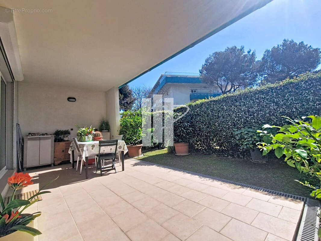 Appartement à SAINT-RAPHAEL