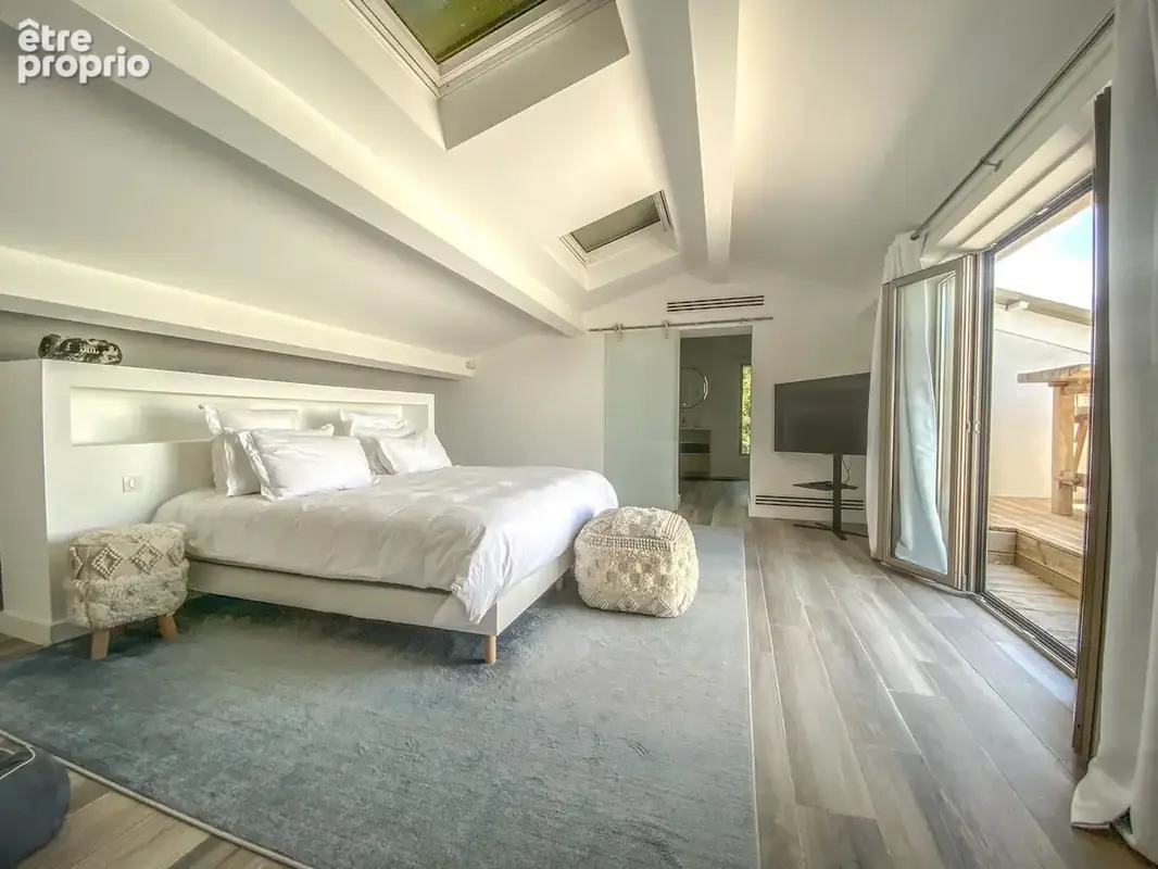 Villa t6 gassin - photo 9
