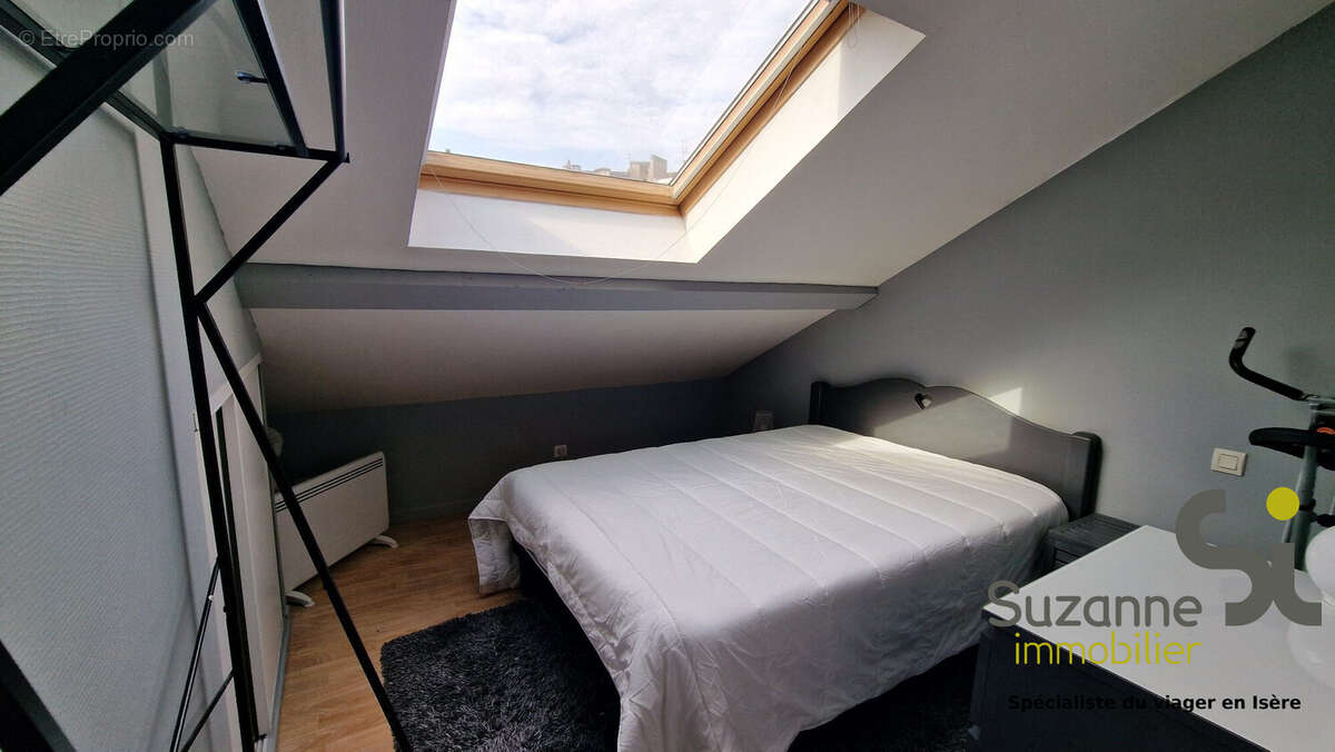 T3 à vendre rue Condorcet  chambre 2