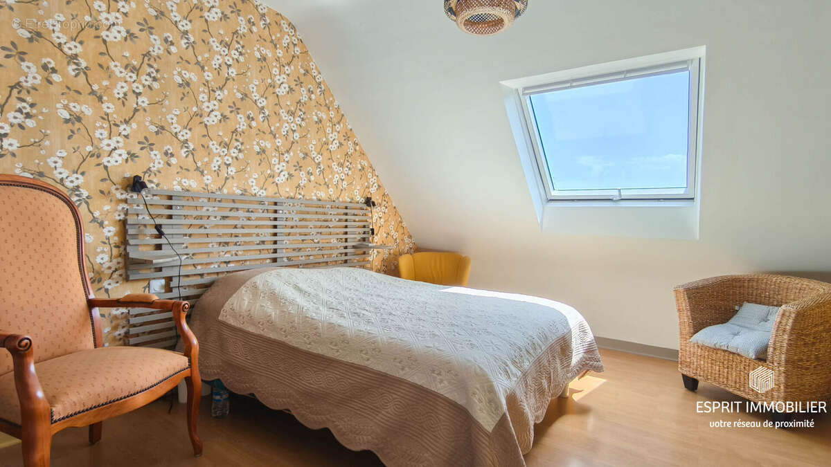 Trégunc - maison 5 chambres, 1110m² de jardin, intégralement rénovée - photo 15