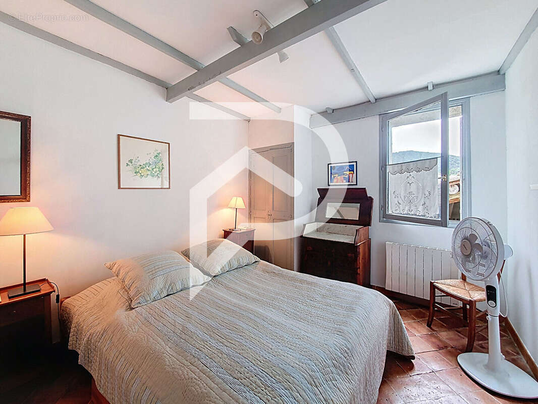 Maison à vendre Malataverne 5 pièce(s) 110 m2 - photo 8