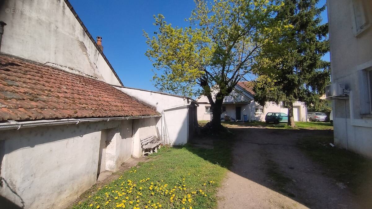 Maison à FOURCHAMBAULT