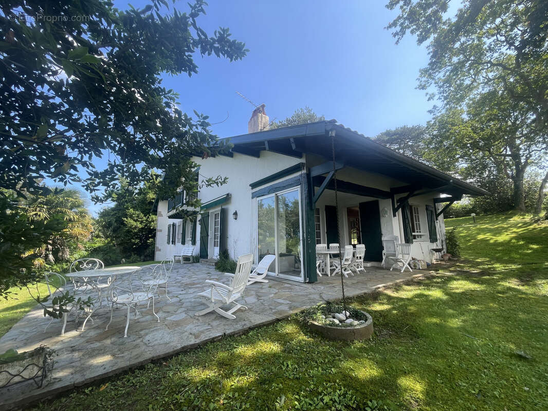 Maison d'architecte sur les hauteurs de Saint Jean de Luz - photo 5