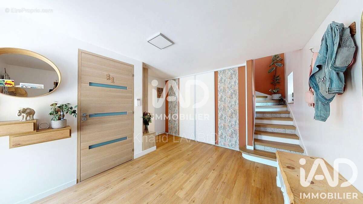 Maison 210 m² à Montauban  - photo 7