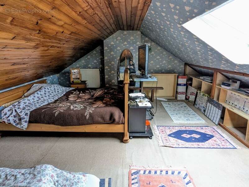 Maison à NEUVILLE-EN-FERRAIN