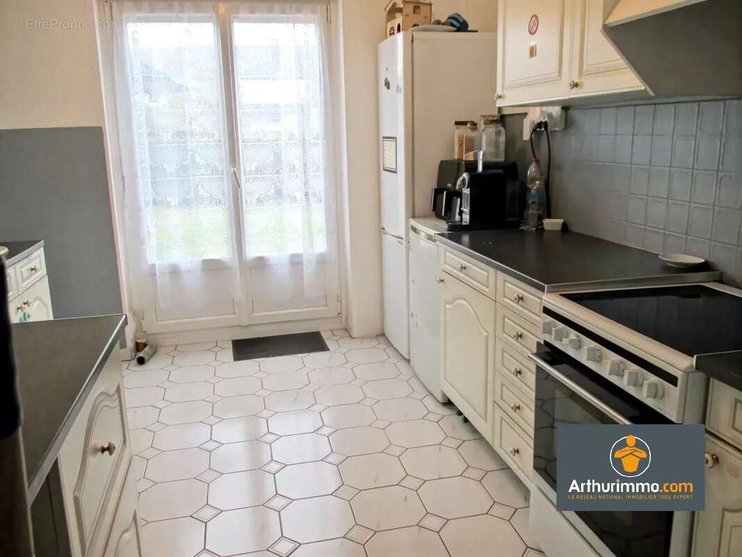 Maison à NEUFCHATEL-SUR-AISNE