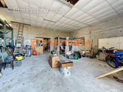 Commerce à HIRSINGUE