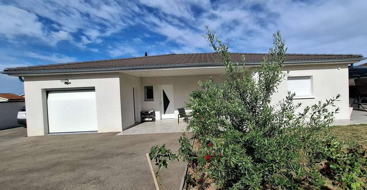 Maison à VIRIAT