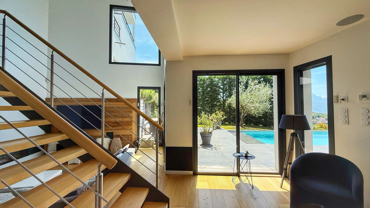 Maison à COUBLEVIE