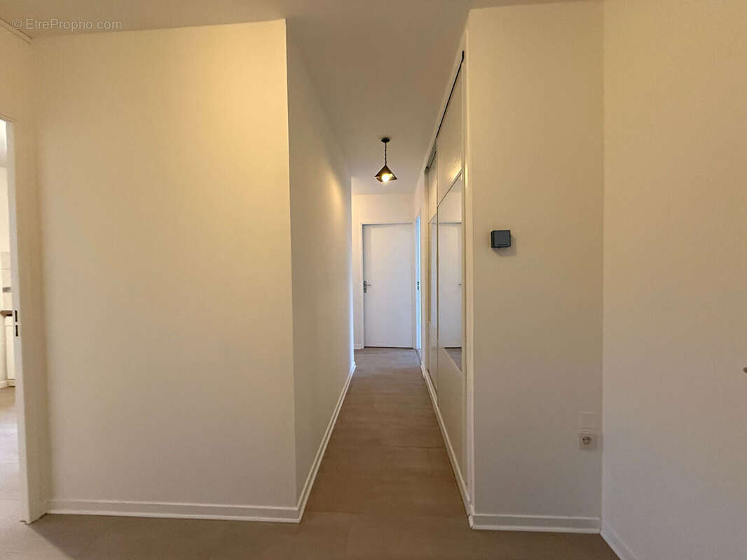 Appartement à LE RELECQ-KERHUON