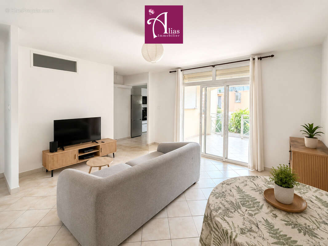 Appartement à BAIE-MAHAULT