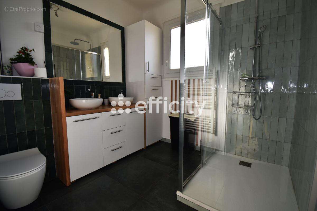 Maison 141 m² à Saint-Cyprien  - photo 14