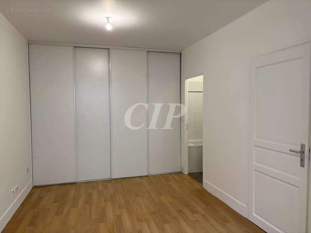 Appartement à MARSEILLE-7E
