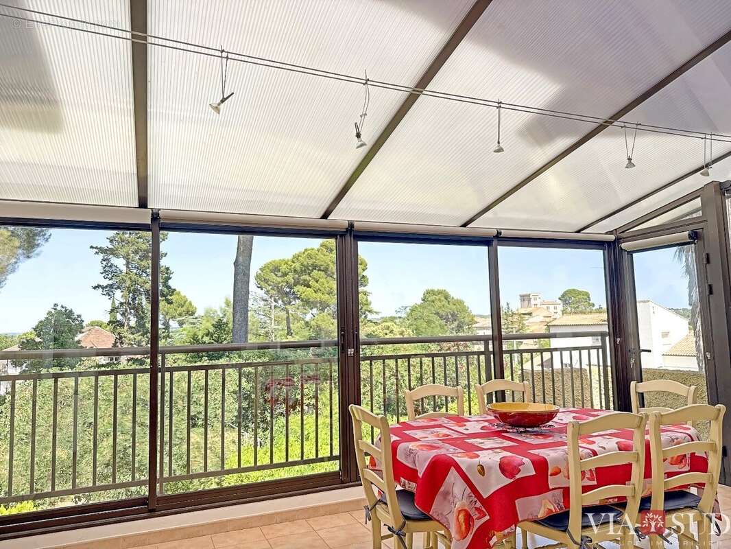 PÉZENAS, vaste villa familiale de 270 m² sur parc constructible de 4 050 m² avec piscine - photo 8