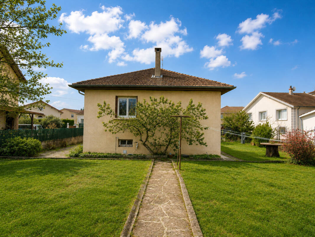 Maison à PONT-DE-CHERUY
