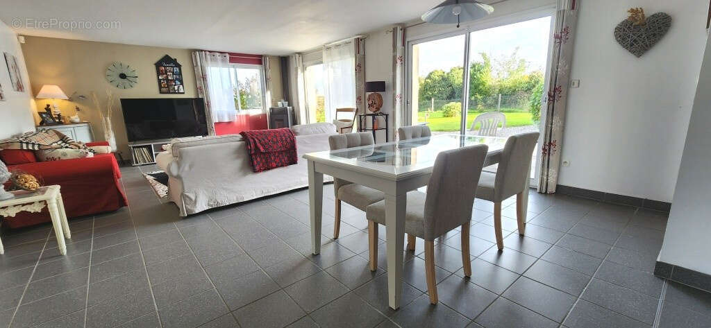 Maison à BACQUEVILLE-EN-CAUX