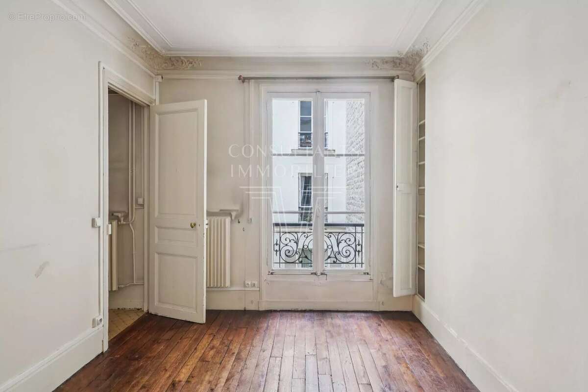 Appartement à PARIS-17E
