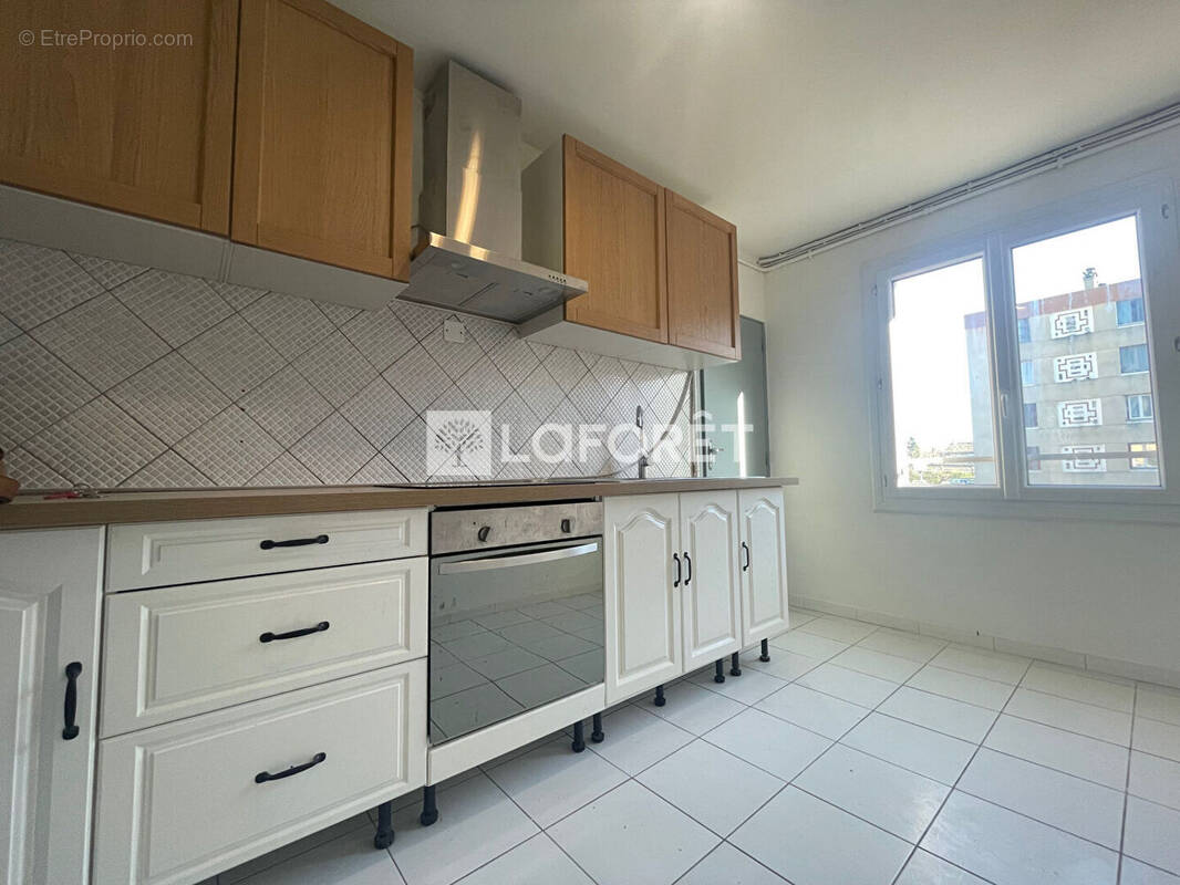 Appartement à LE PONTET