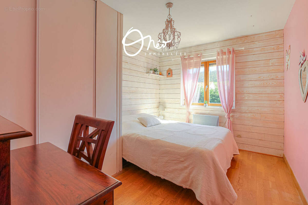 Maison à SAINT-PIERRE-DE-CHANDIEU