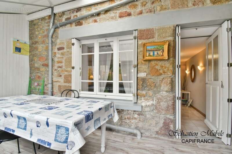 Maison à ROZ-SUR-COUESNON