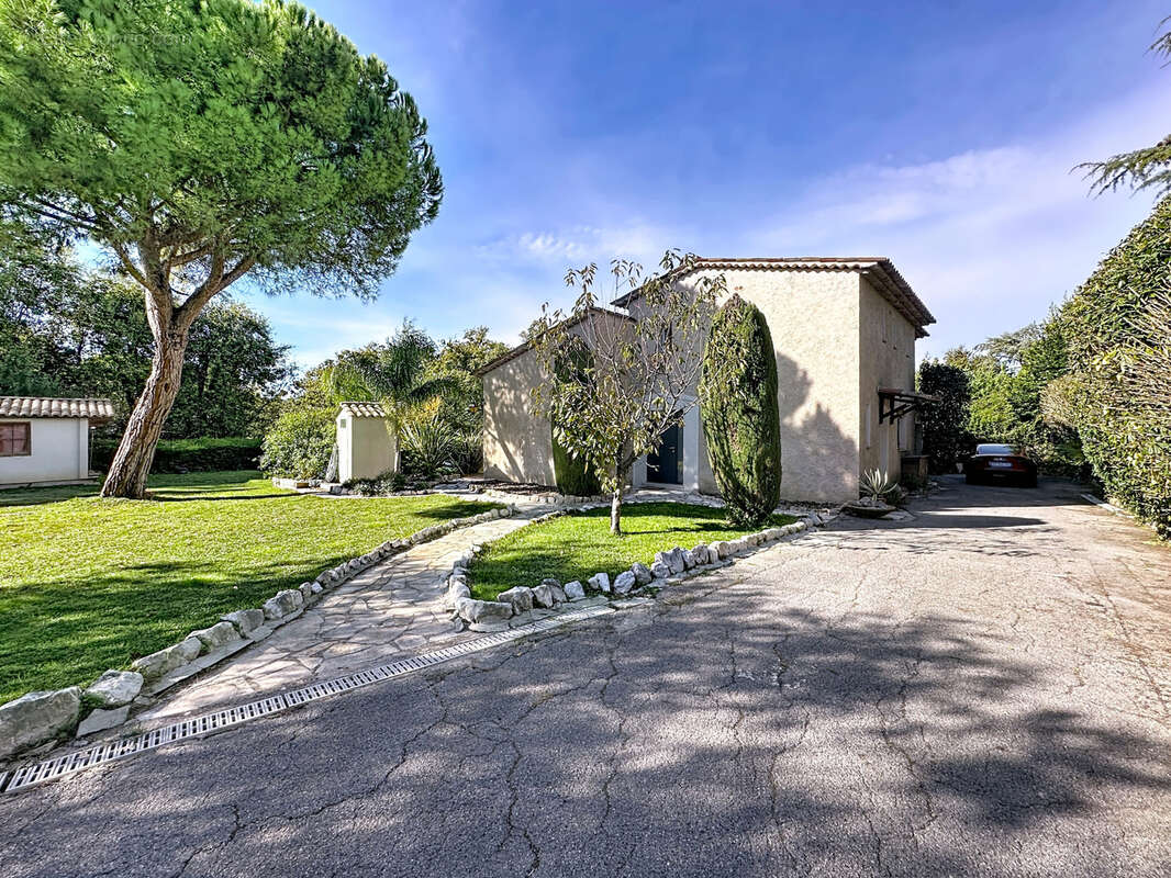 Maison à LA COLLE-SUR-LOUP