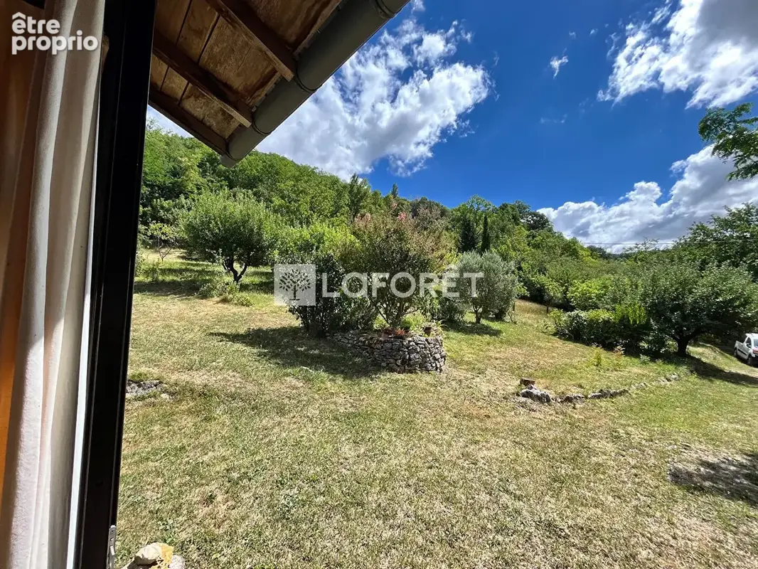 Salles-la-source maison et son verger sur 2900 m2 - photo 11