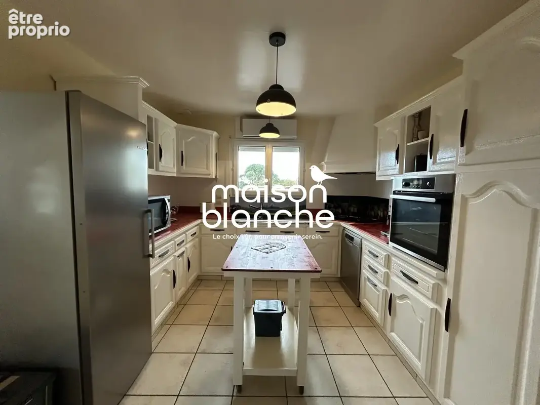 Maison 6 pièces 150 m² à vendre à Saint-Martin-De-Laye (33910) - photo 6