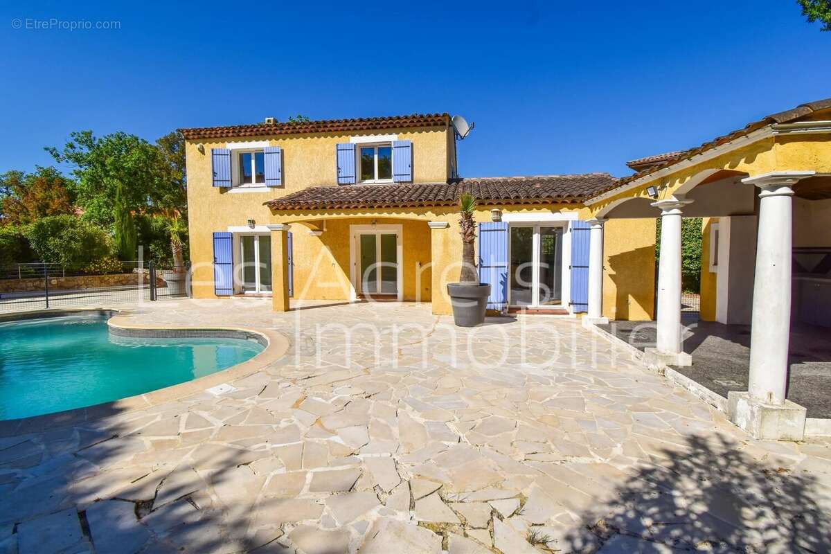 Maison à LES ADRETS-DE-L'ESTEREL