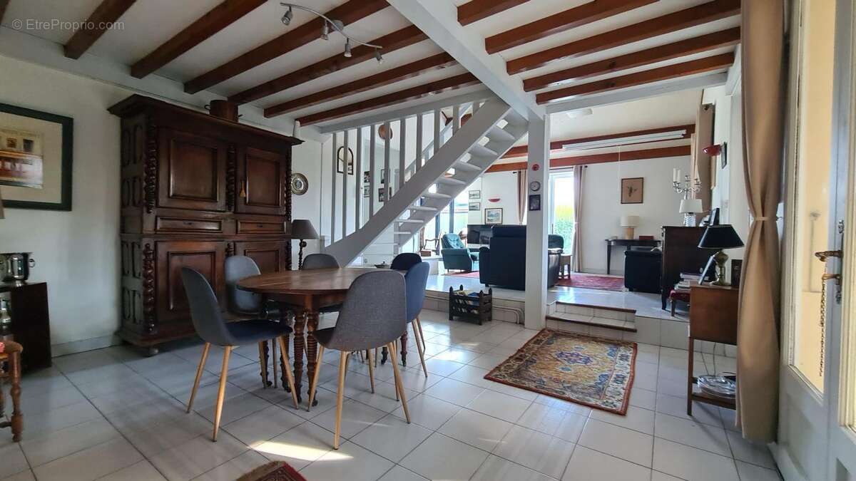 Maison à SAINT-JEAN-SUR-VEYLE