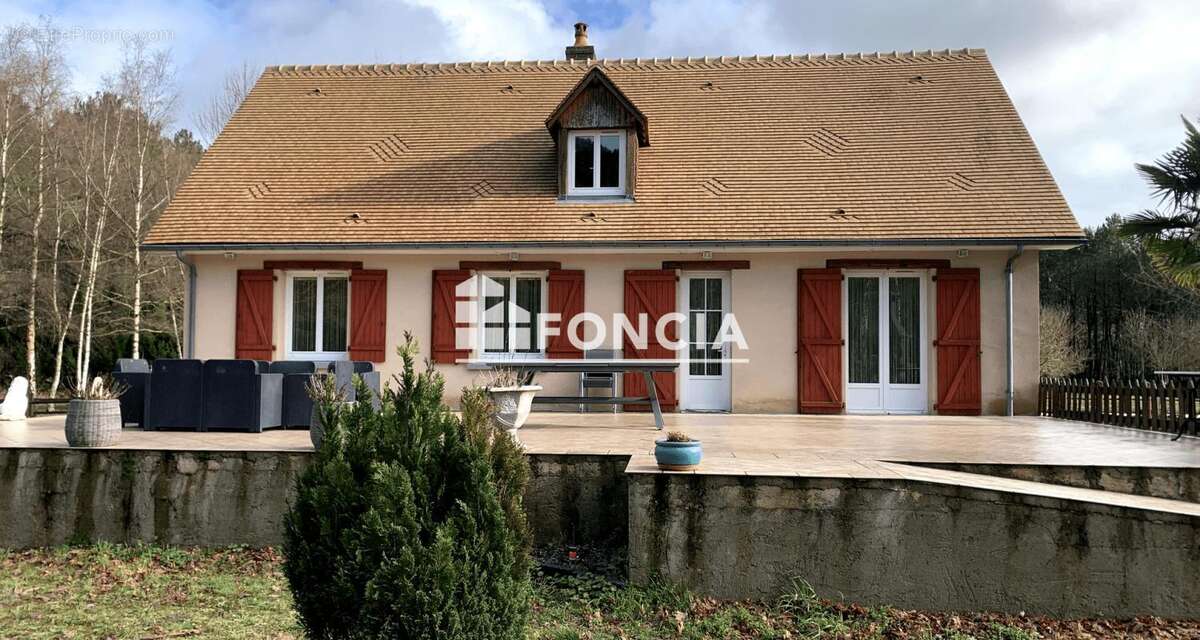 Maison à SAINT-OUEN-EN-BELIN