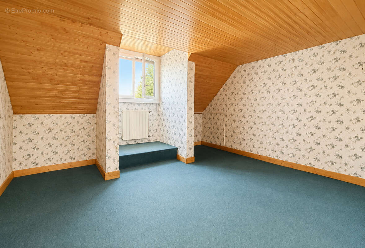LOT  LUZECH - Maison 6 Pièces123M² Sur 1 456 M² De Terrain. - photo 11