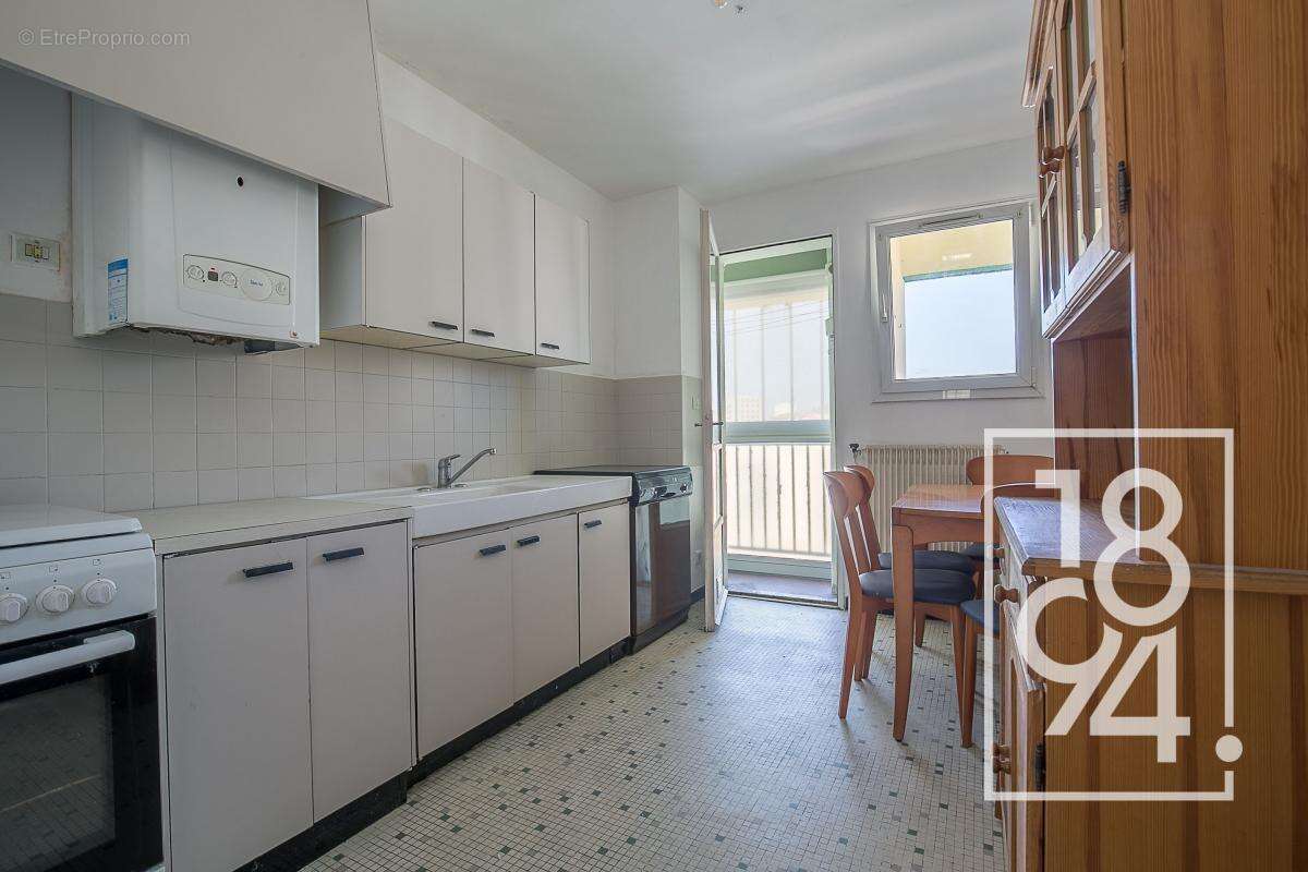 Appartement à MARSEILLE-13E