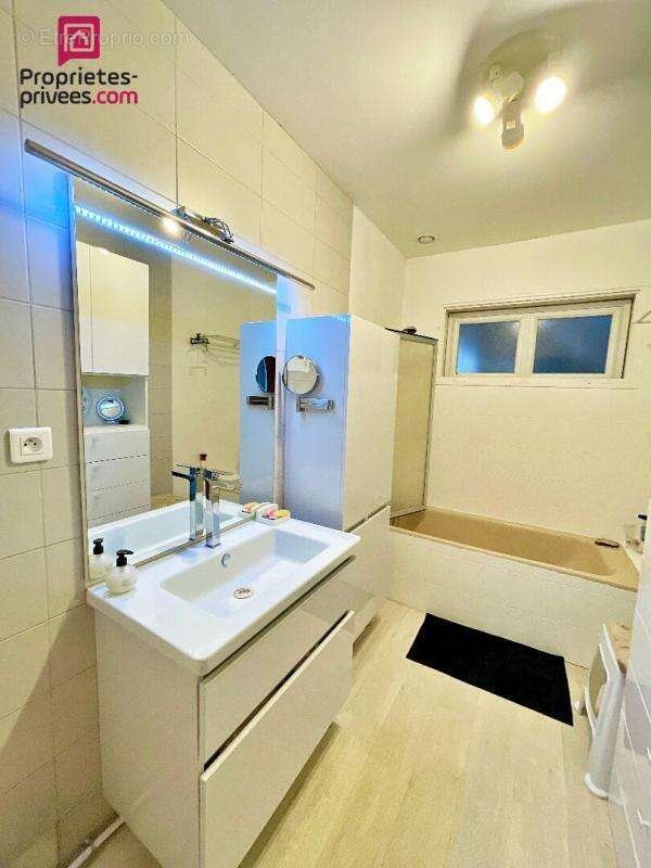 Maison à ARTIGUES-PRES-BORDEAUX