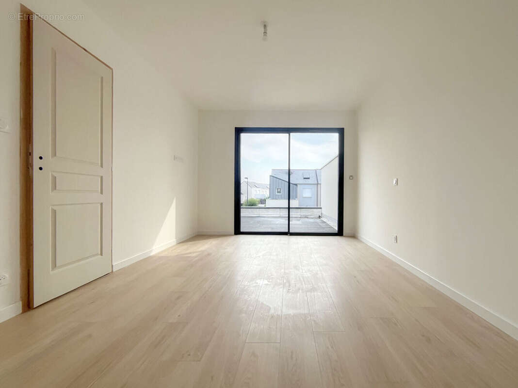 Maison contemporaine à vendre à Trélazé avec pompe à chaleur - photo 5