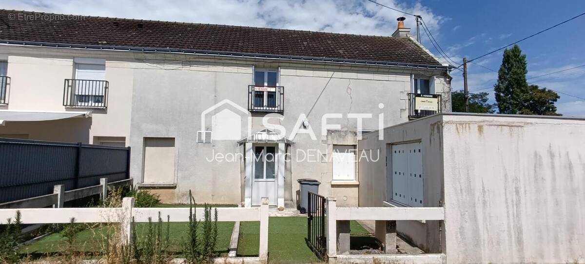 Photo 1 - Maison à CHINON