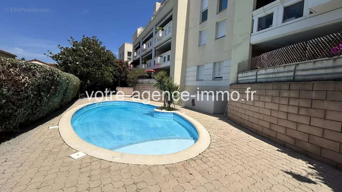 Nice- Corniche Fleurie-2 pièces- terrasse- garage- piscine - photo 3