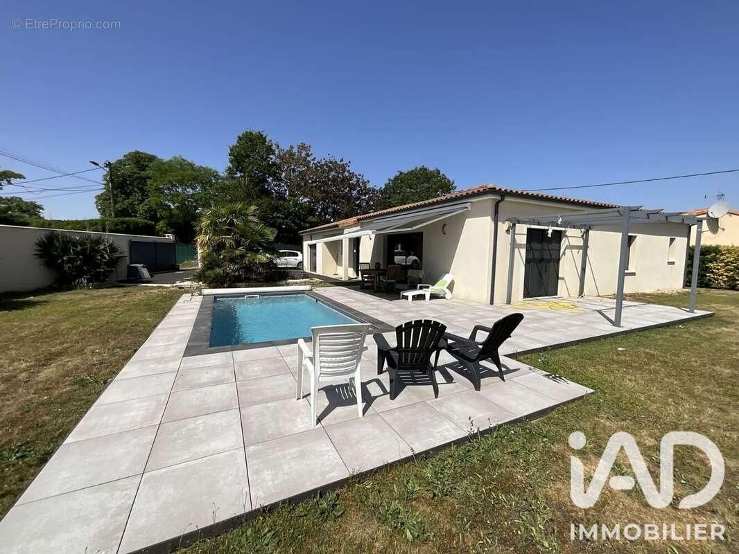 Photo 2 - Maison à VIVONNE