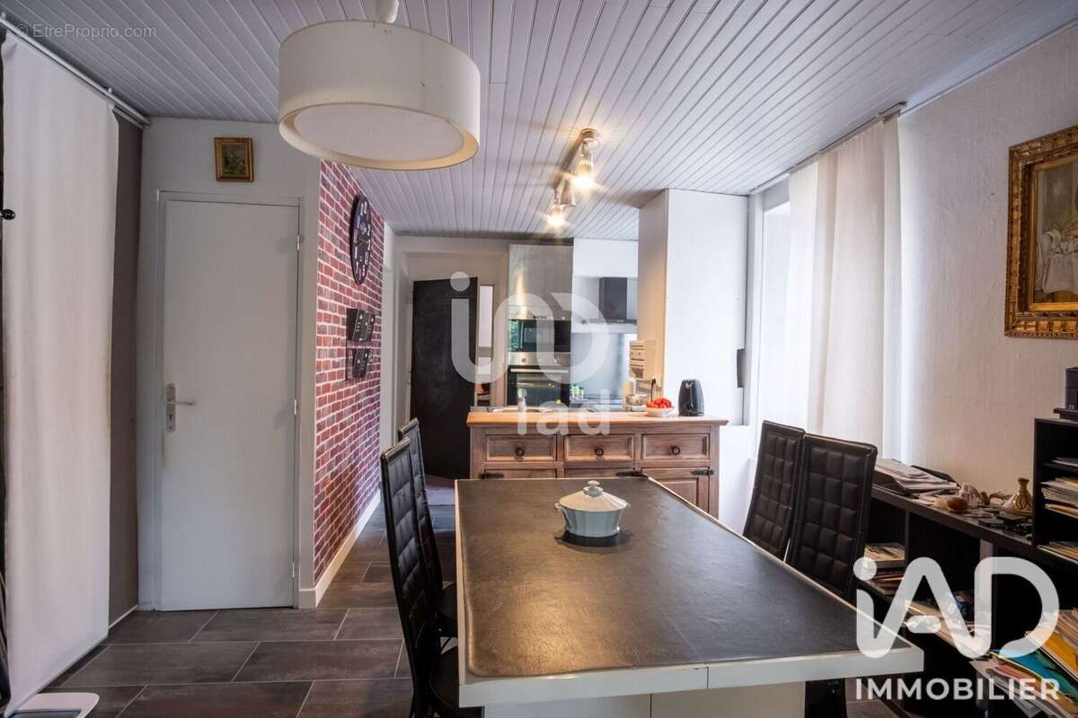 Appartement 138 m² à Saint-Mammes  - photo 2