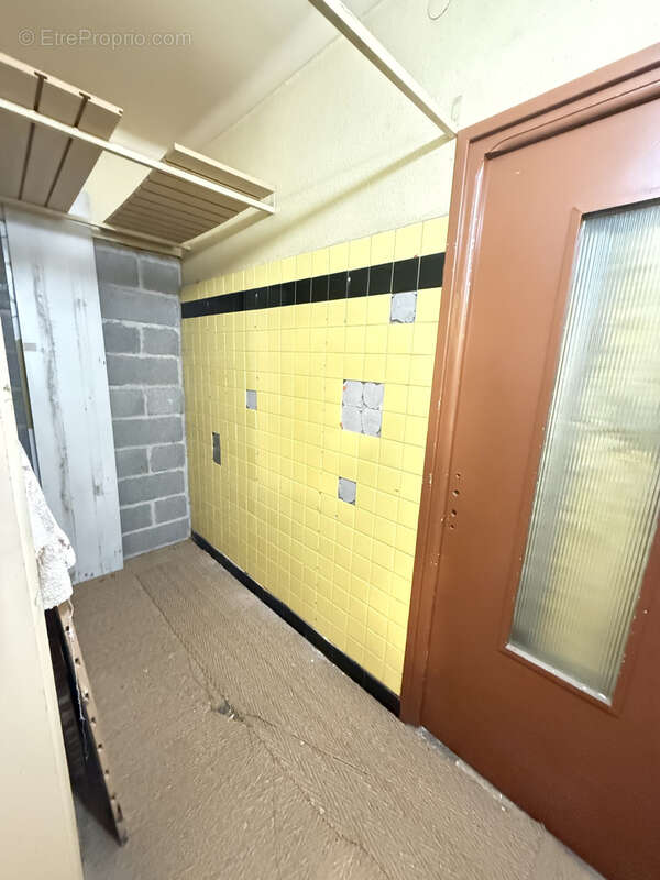 Commerce à LE BOULOU