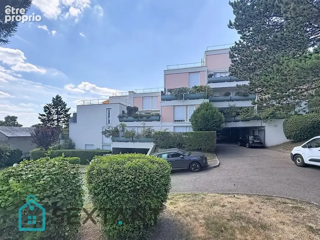 Bel appartement 72 m2 T3 avec parking - photo 3