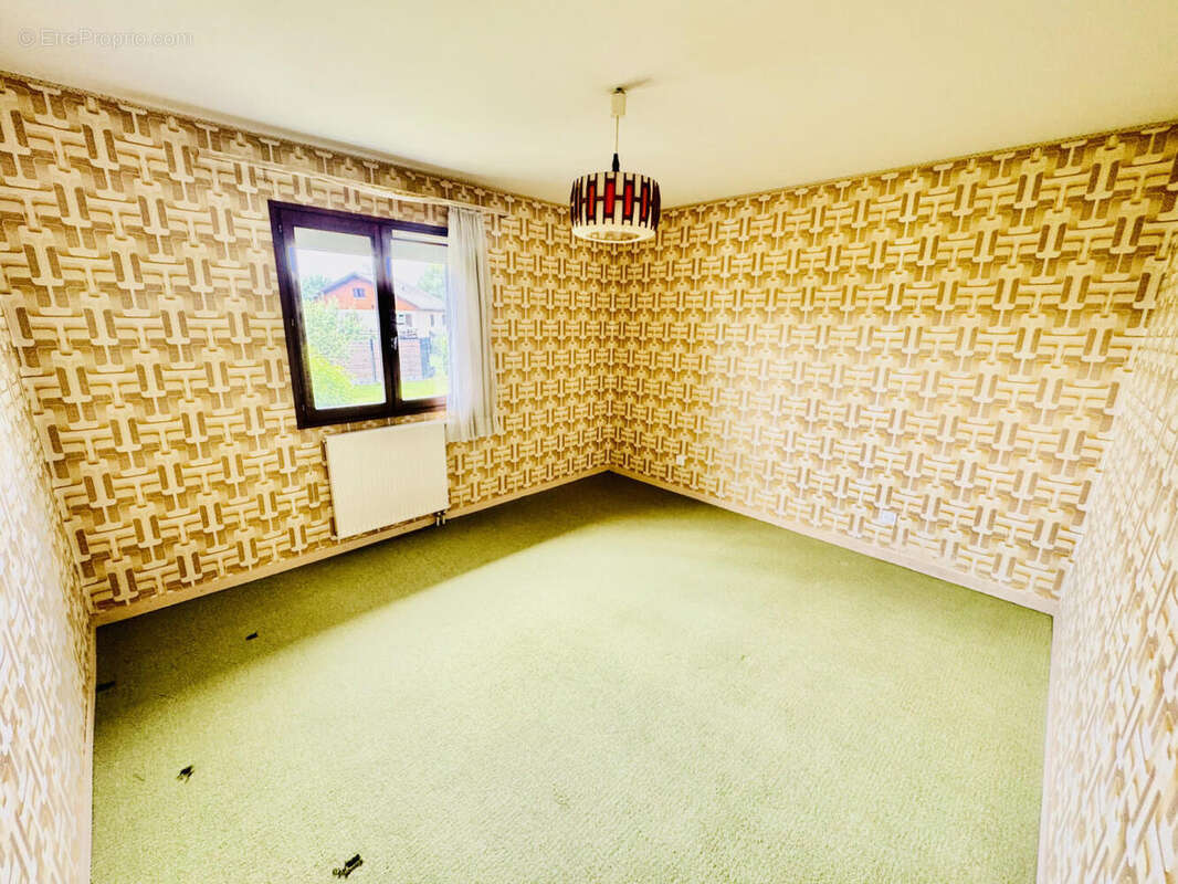 ch 1 - Maison à FEIGERES