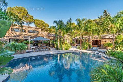 Maison à MOUGINS