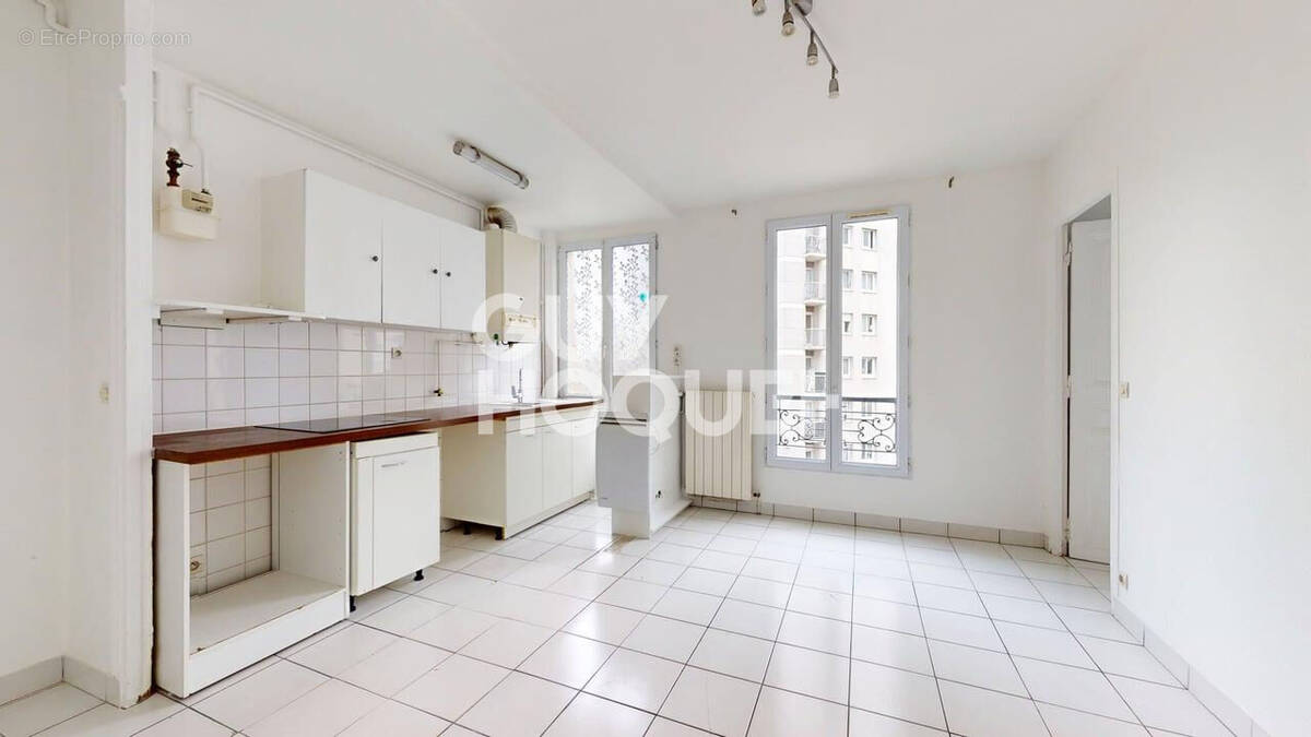 Appartement à AUBERVILLIERS